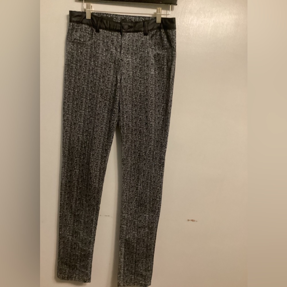 - Kut From The Kloth Dianna Skinny Sz 6